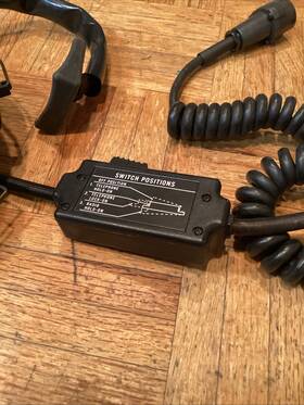Astrocom 10527b Headset. Bin 8