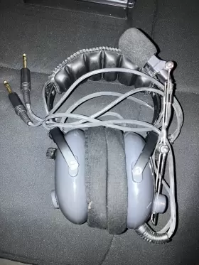 Ac-454 Avcomm Pnr Aviation Headset With Push To Talk Switch-excellent Condition