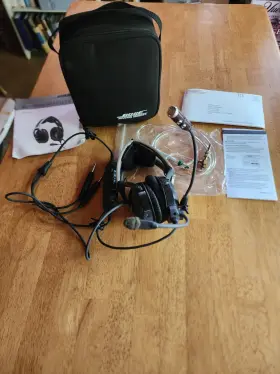 048878co1440114ae Bose Aviation Headset Ahx-32-01 Low Force With Cannula
