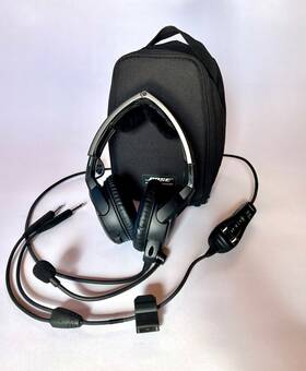 Bose 070401993460111ae A20 Aviation Headset With Bluetooth And Dual Plug Cable Black Like New
