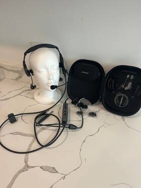 Bose 078694z81830126ae Used Pro Flight Series 2 - Black With Extra Accessories