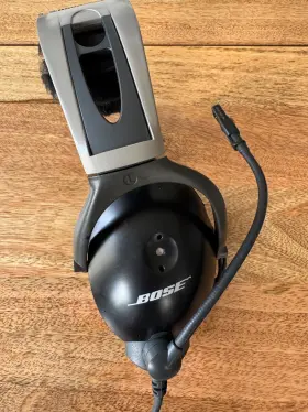 308100-0020 Bose X Aviation Headset Dual Ga Plug With Case Model