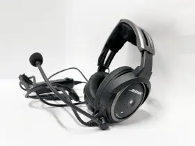 3270703020 Bose Like New A20 Aviation Headset With Bluetooth Dual Plug