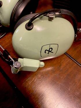 David Clark 125076-18 Model H10-40 Aviator Head Set With M-4 Microphone