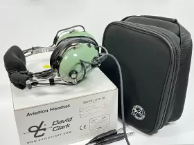 12508g-17 David Clark Model H10-30 Aviation Headset - Ga/dual Plugs With Case