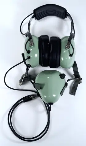 12512g-01 David Clark H7010 Aviation Ground Support Headset With Muff-mic Case And Adaptor