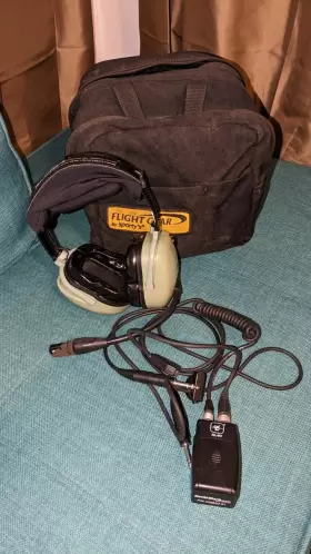 40726g-03 David Clark H20-10x Aviation Headset With Battery Module Xl-9v And Bag