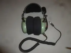 9168p-32 David Clark Aviation Pilot Headphones Headset Vintage Model M-7a
