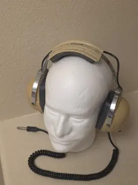 David Clark Clark/250 250 Over-ear Aviation Headset Beige Black Wired Adjustable Headband