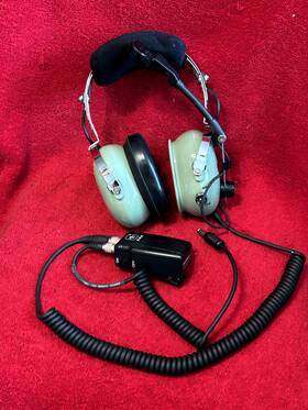 David Clark H10-66xl Aviation Headset P/n 40726g-06 Missing One Ear Seal