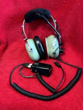 40726g-06 David Clark H10-66xl Aviation Headset P/n Missing One Ear Seal