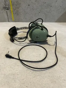 H7051 David Clark Company Aviation Headset Headphones Working Read