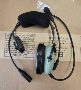 H8590 David Clark Headset