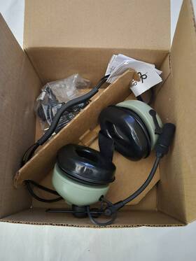 David Clark Hbt-40 Model Bluetooth Headset With Microphone Brand New