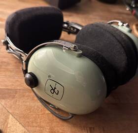David Clark M10-30 Aviation Headset