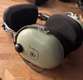 M10-30 David Clark Aviation Headset