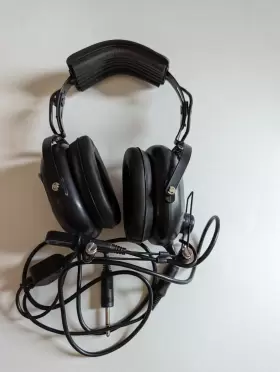 Flightcom 4dx Over-the-ears Aviation Headset Classic In Black Color