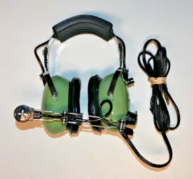 H1050 Flightcom David Clark H10-50 Aviation Headset With Noise Attenuating Microphone Pre-owned