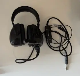 071370 Gulf Coast Avionics - Aviation Headset With Volume Adjustability 071370 Gulf Coast Avionics - Aviation Headset With Volume Adjustability