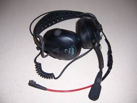 Hellberg 23348 Regional Noise Canceling Headset With Boom Mic