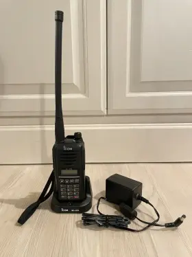 Ic-a16 Icom A16 Transceiver Pre-owned