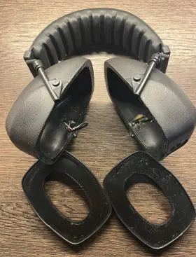 003-26 Light Speed Qfr Series Aviation Headset Part - Ear Cup Headband Lock Rings
