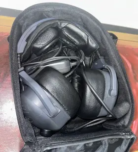 20xl Lightspeed Aviation Headphones With Carrying Case