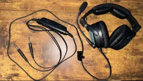 4000-800-00001-000.a9 Lightspeed Sierra Aviation Headset Dual Plug