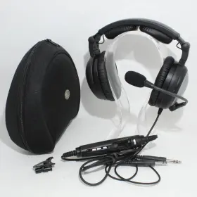 Lightspeed 658939994749 Good Sierra Aviation Anr Bluetooth Headset With Flight Bag