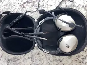 Zulu-3s Lightspeed Zulu 3s Aviation Headset