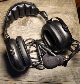 Nighthawk 4dlx General Aviation Headset