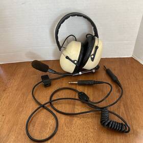 Peltor 031675 7004 Aviation Headset With Mic Clip Dual Plug