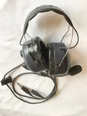 074030 Peltor Aviation Headset