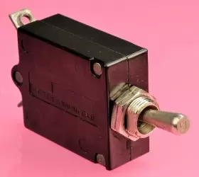 W31-x21m1g-15 Potter & Brumfield And 5amp Toggle Circuit Breaker P/n W31-x2m1g-15