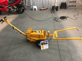 Priceless Aviation 401e 701e Electric Aircraft Tug 24v 4 500 Lb Capacity