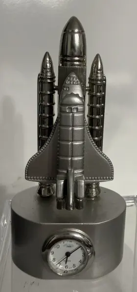 Napx535 Sanis Enterprises / Space Shuttle Metal Desk Clock Silver/ 4.5 In Tall