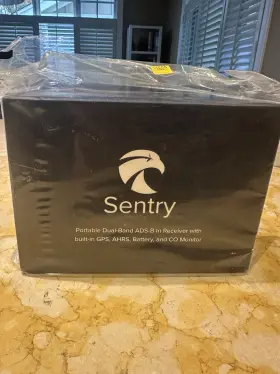 8013573 Sentry Portable Dual-band Ads-b In Receiver W Gps Ahrs Battery Co Monitor New