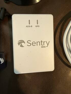 Sentry Ffsen2 Foreflight Stratus Mini Ads-b Receiver