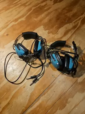 S-2m-sd Sigtronics Pair Of Aero-pro 90 Model Headsets