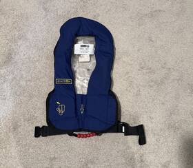 Switlik Ev-35 Survival Products Aviator Life Vest Lightweight Never Used 12/7/22