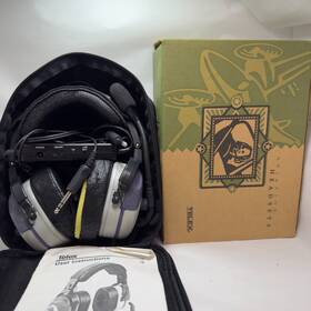 Telex 301125000 Stratus 50-d Aviation Headset Powers On Needs New Ear Pads