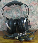 Avcomm Aviation Communications Aviator Headset AC-200PNR Used. Price: $99.95.