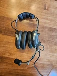 Avcomm AC-200PNR Aviation Headset Excellent Condition Used. Price: $29.99.