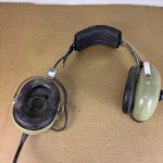 Vtg David Clark MODEL:H5030 Vintage Headset Broken/damaged No Plug For. Price: $19.99.