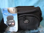 Tamrac Foam-padded Aero Viedo/photo Bag #3365 -- New. Price: $15.99.