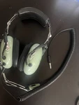 David Clark Aviation Headset Green & Black Double Ear-cup Boom Mic 3.5MM Jack Used. Price: $69.00.