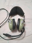 David Clark H10-13 Stereo Aviation Headset Used. Price: $160.00.