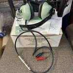 David Clark H5040 Voice Powered, Behind The Head, Headset Acoustic Boom Tested Used. Price: $80.00.