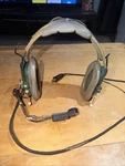 Vintage Carter Engineering Pilot Aviation Headset W/ Boom Microphone & Plug Used. Price: $49.95.