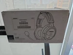 Bose A20 Aviation Pilot Headset Bluetooth Dual Ga Plug New Mic Screen & Orig Box Used. Price: $1025.00.